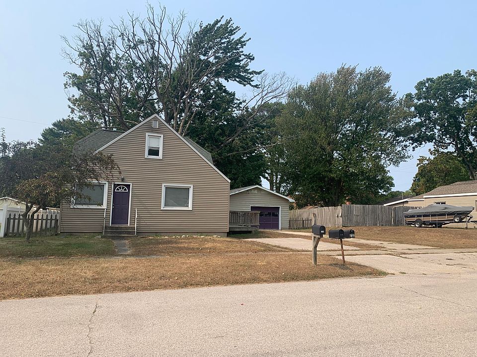 1st image of 717 N Delia St