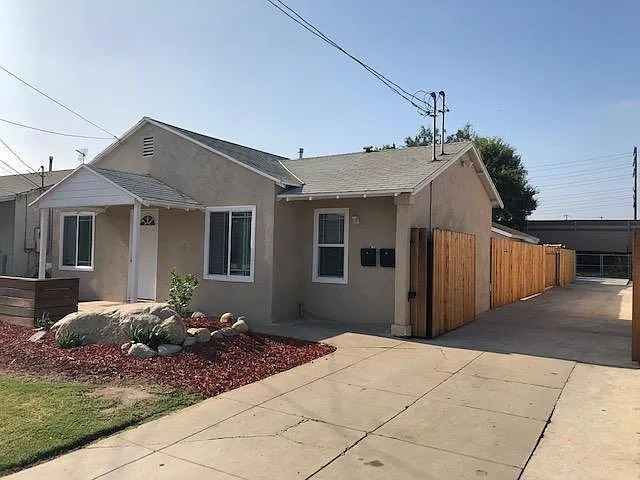 2 bed, 900 sqft, $2,750 — Photo 2