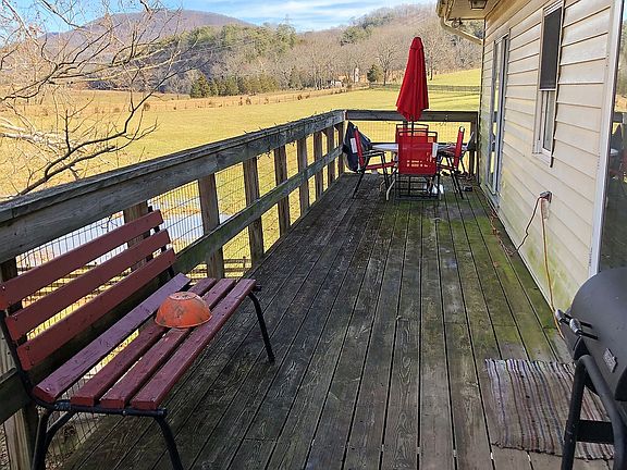 2nd image of 3442 N Fork Farm #3