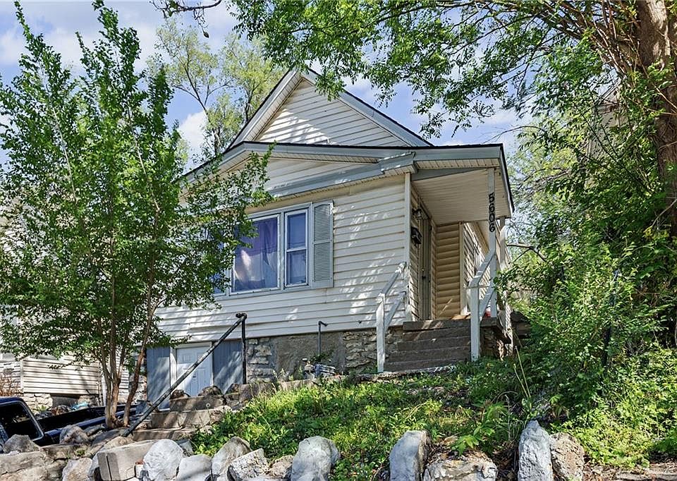 2nd image of 5606 Scarritt Ave