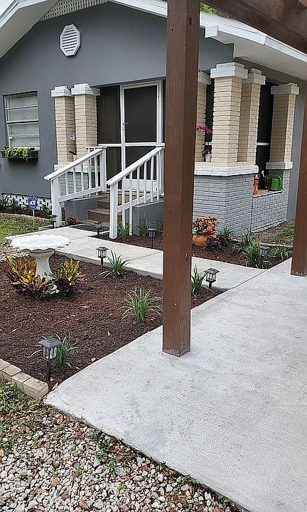 1st image of 106 W Floribraska Ave