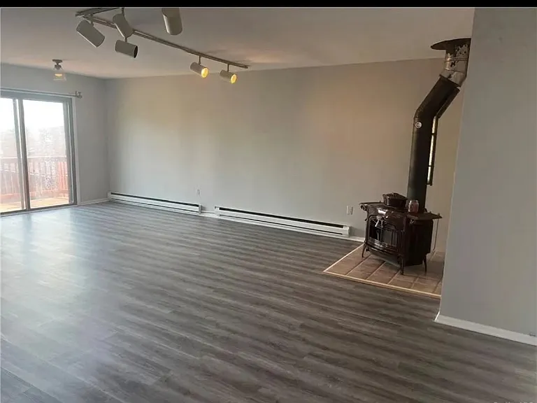 254 Richard Ct #25D — Photo 1