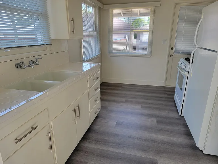 2287 E Washington Blvd #D — Photo 6