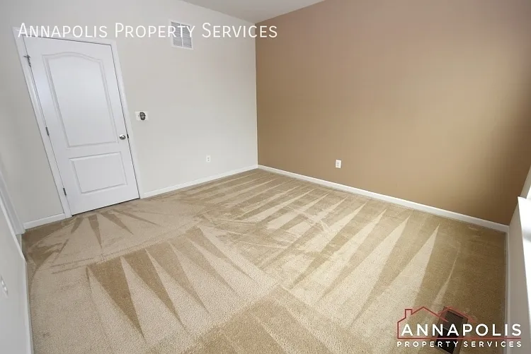 7827 Bakers Creek Ln — Photo 11