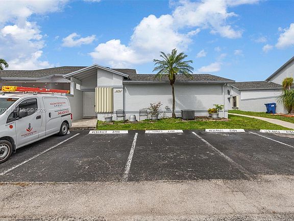 2nd image of 6696 SW 152nd Pl Unit 27-96