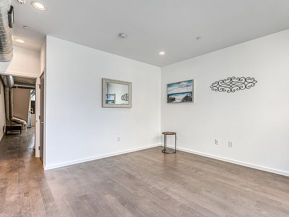 5th image of 630 W Oxford St #1