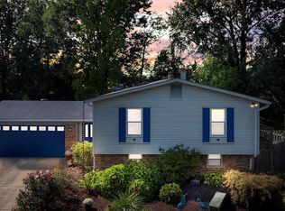 13 W Douglas Dr, Saint Peters, MO 63376