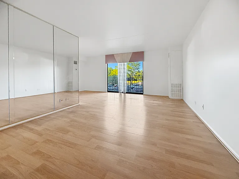6340 Americana Dr #210 — Photo 15