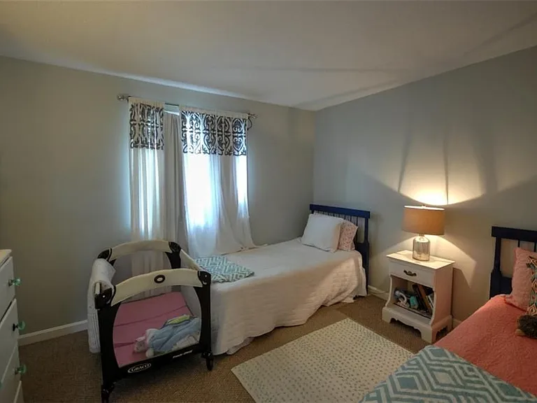 10 Beach Rd #4 — Photo 7