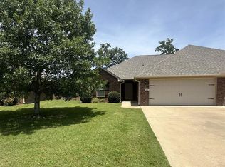 4025 Stonebridge Dr, Tyler, TX 75707