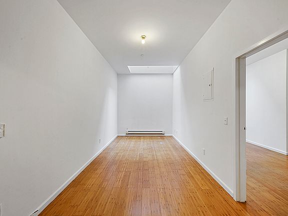 4th image of 74 Greenpoint Ave APT A2