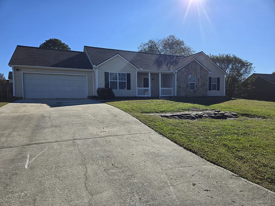 3895 Michaels Creek Way