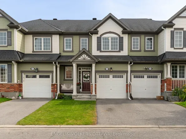 303 Song Sparrow St, Ottawa, ON K2J 5W5