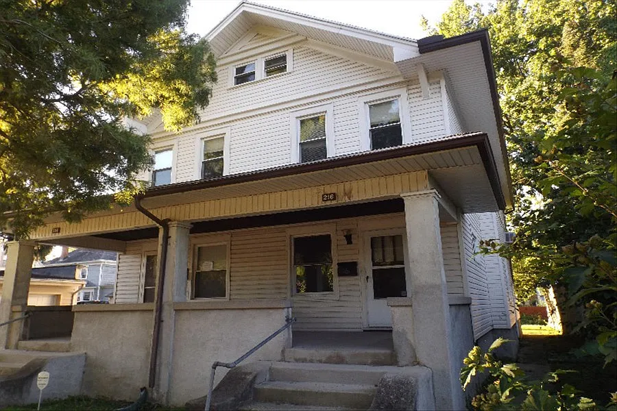 Building Photo 3