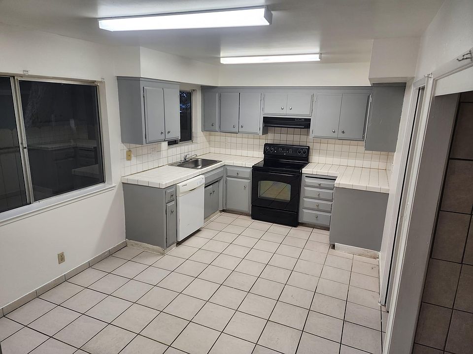 1st image of 1539 Eden Ave