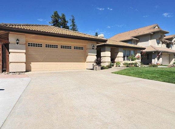 3rd image of 17383 Serene Dr