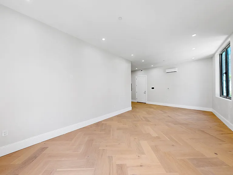 1 Jackson St #201 — Photo 2