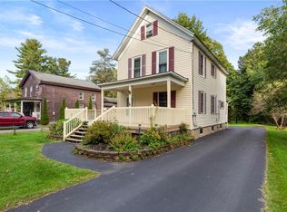 37 White St, Clinton, NY 13323