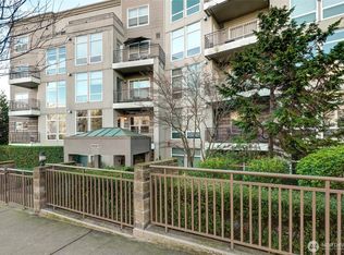 Luna Court, Seattle, WA 98126