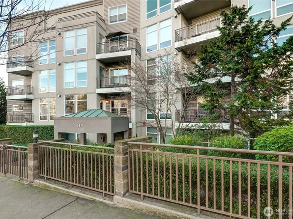 3221 SW Avalon Way #313, Seattle, WA 98126