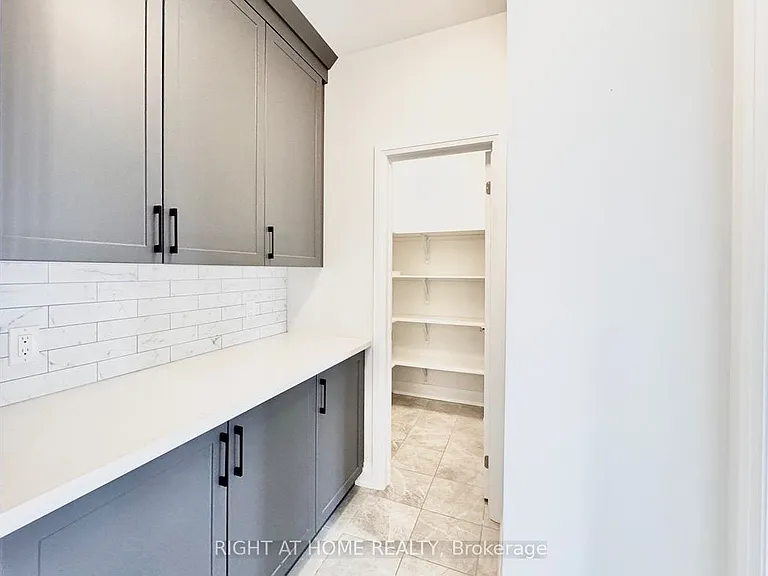 6 Sweet Cicely St — Photo 6