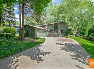 205 Glacier Dr, Madison, WI 53705