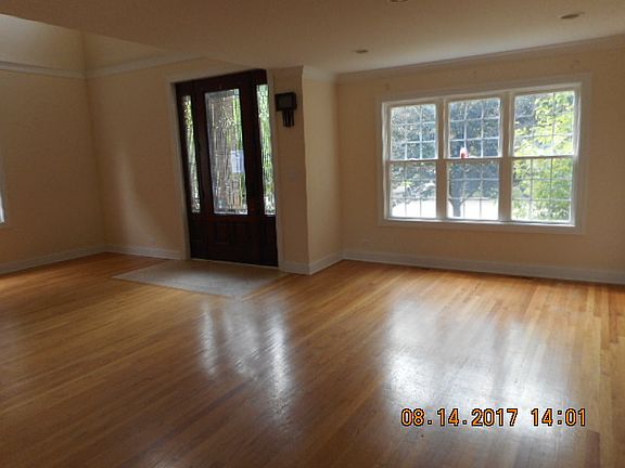 2nd image of 7639 N Oriole Ave