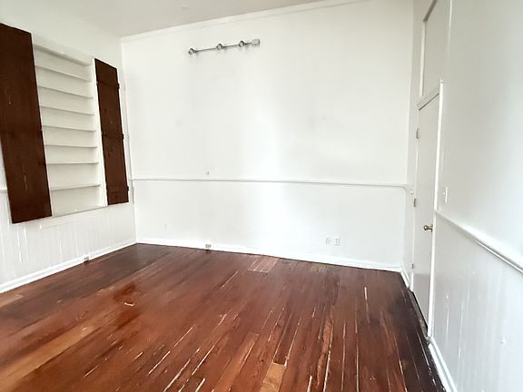 2nd image of 1034 S Carrollton Ave #B