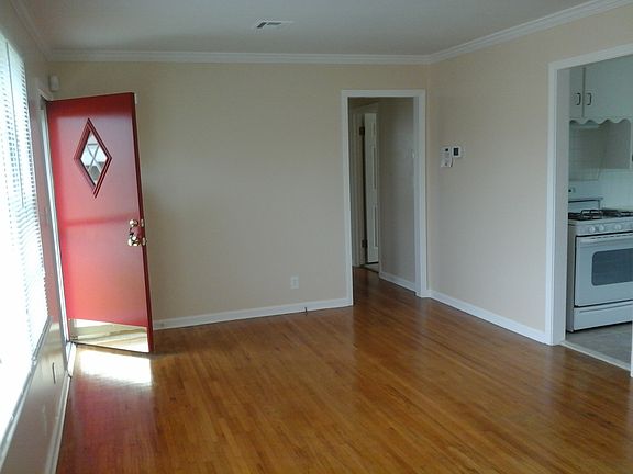 2nd image of 474 S 75th Ave E