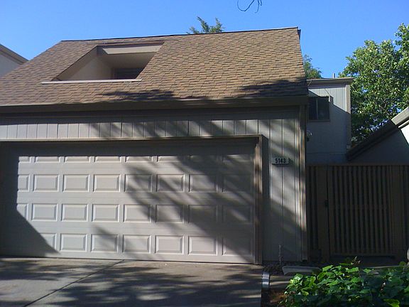 3rd image of 5143 Oakdale Ct