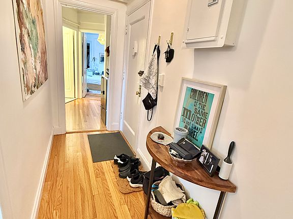 4th image of 1450-1454 Beacon St Unit 742