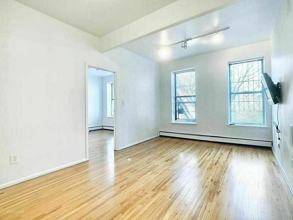 1st image of 415 W 52nd St #5