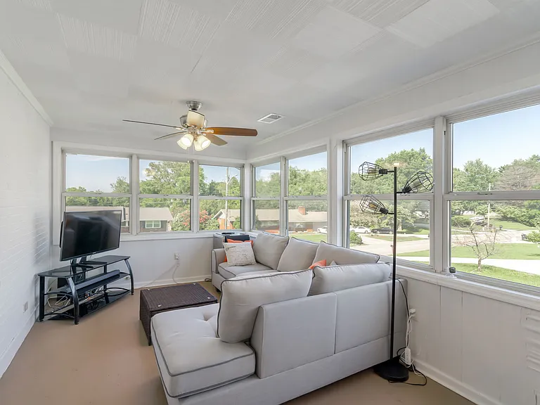 217 Buckingham Dr — Photo 28