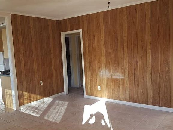3rd image of 2713 N 34th St