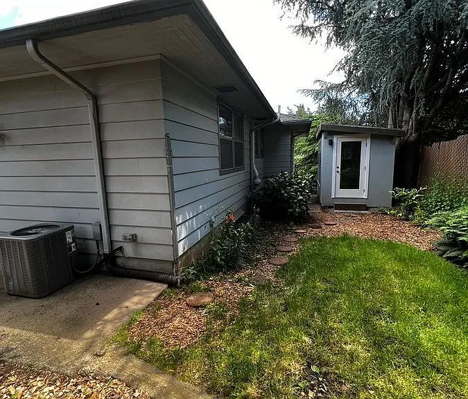 4434 SW Valona Way — Photo 43