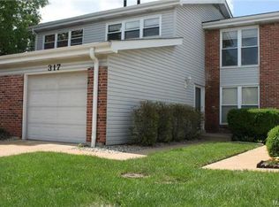 317 Fox Village Ct, Ballwin, MO 63021