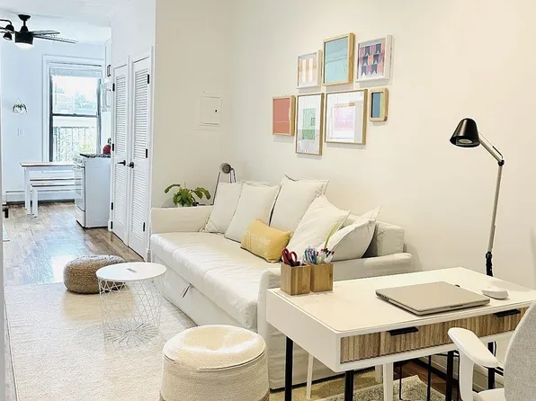 214 Jefferson Street image 3 of 16