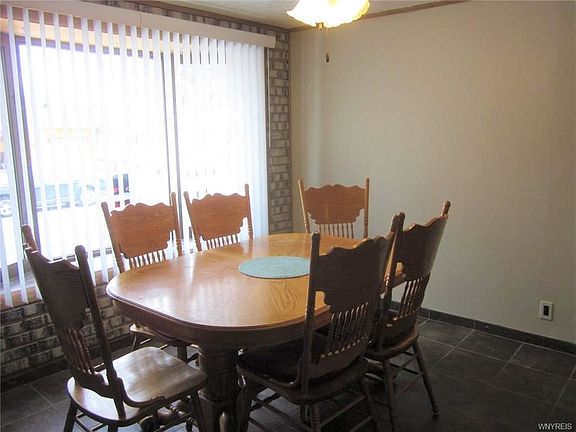 3rd image of 238 Rossler Ave