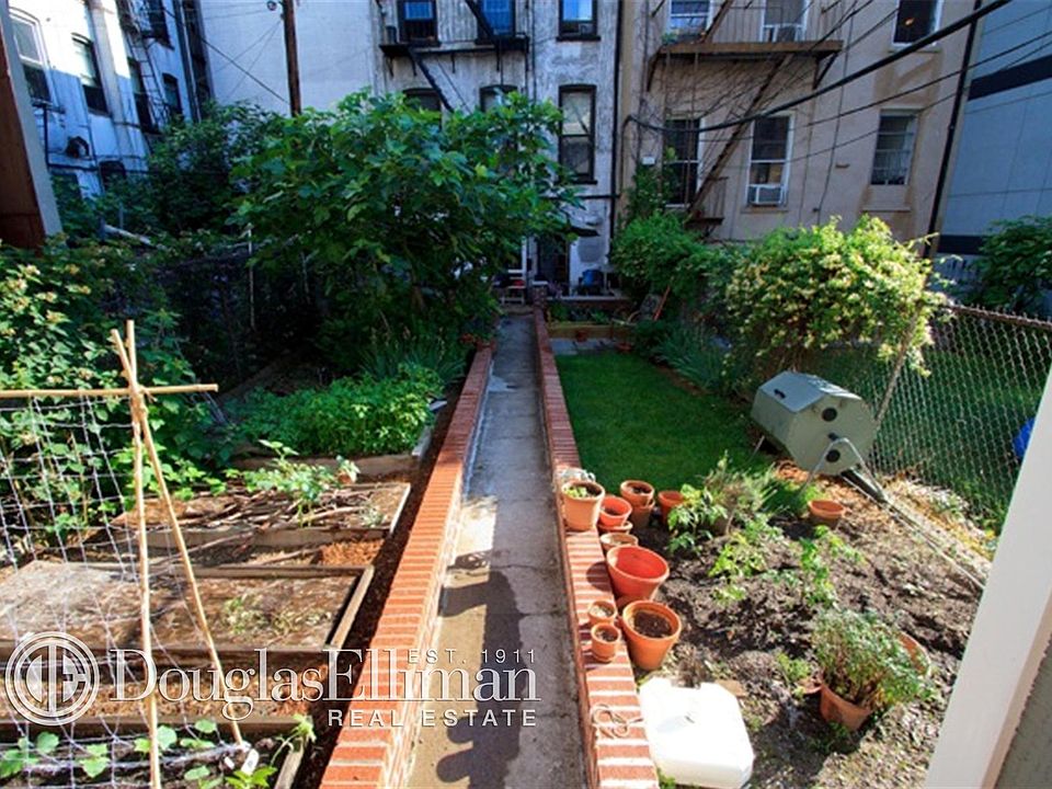 2nd image of 112 3rd Pl APT 1