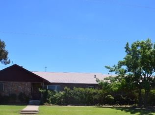 601 W 12th St, Wheeler, TX 79096