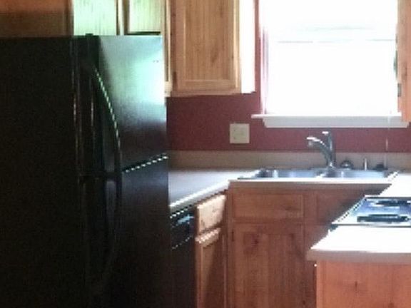 2nd image of 804 W Tahlequah St APT B