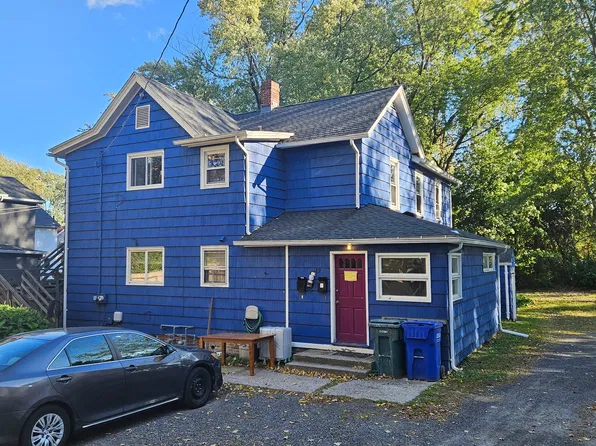 39 Holyoke St, Northampton, MA 01060