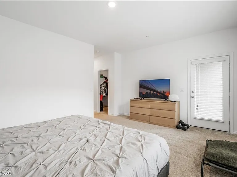 1529 Eva Crossing Pl — Photo 12