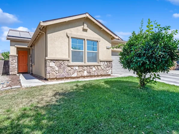 2434 S Laguna Court, Visalia, CA 93292