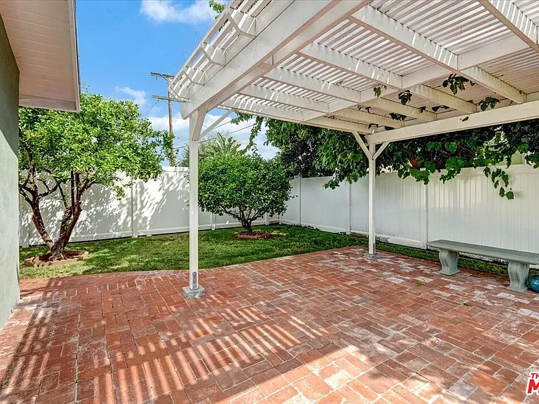 6200 Jamieson Ave — Photo 33