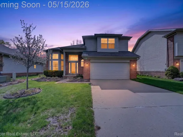 3141 Bridlewood Dr, Rochester, MI 48306