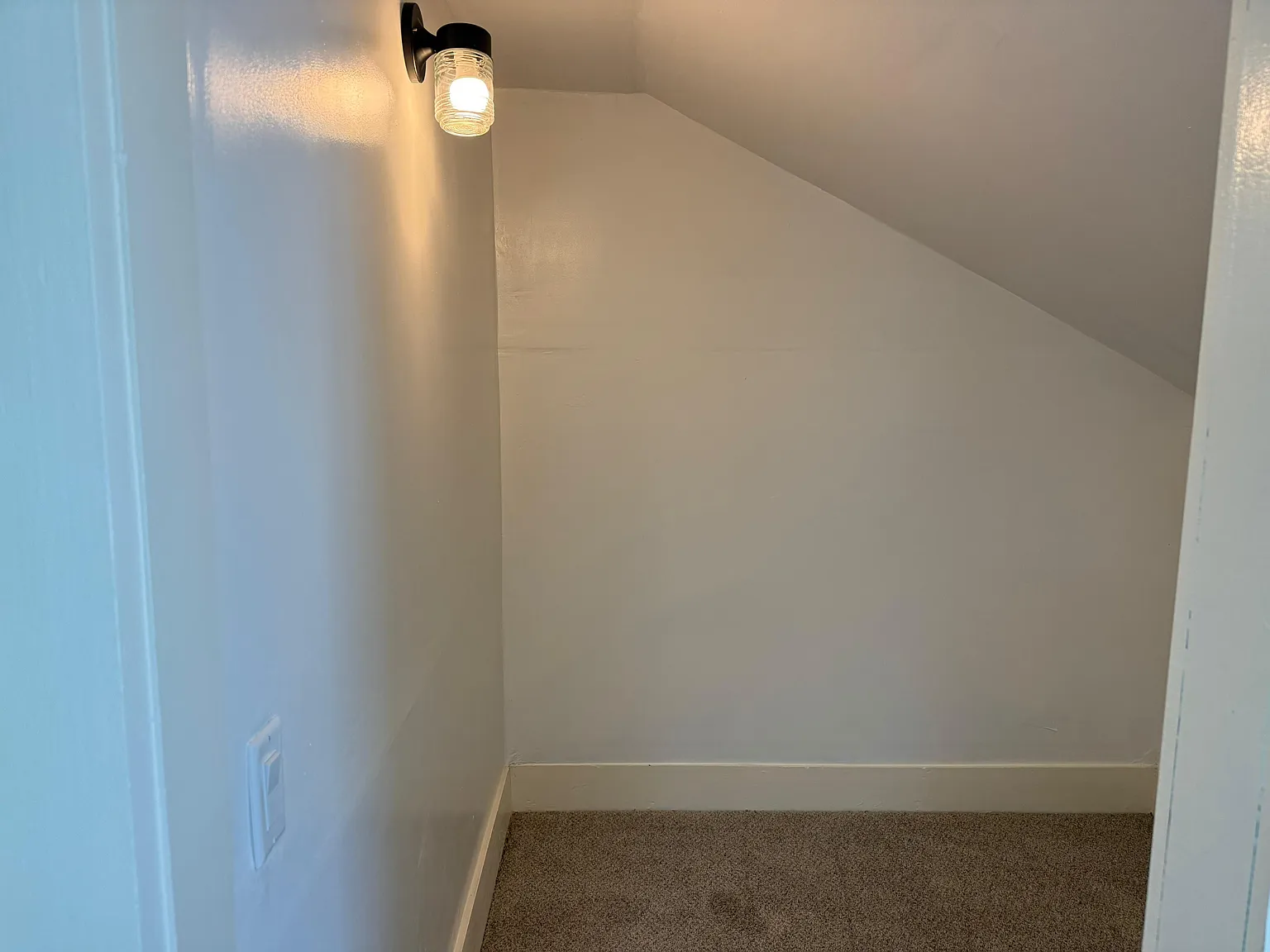 4 bed, 1330 sqft, $1,700 — Photo 4
