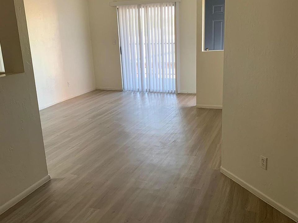 1st image of 16602 N 25th St APT 206