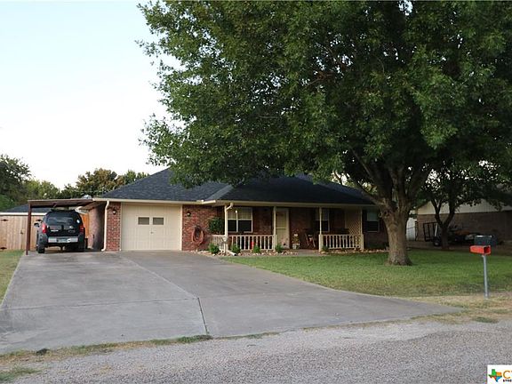3rd image of 706 W Stephanie St