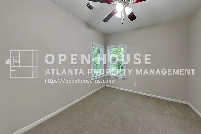 1240 Cedar Brook Dr NE — Photo 12